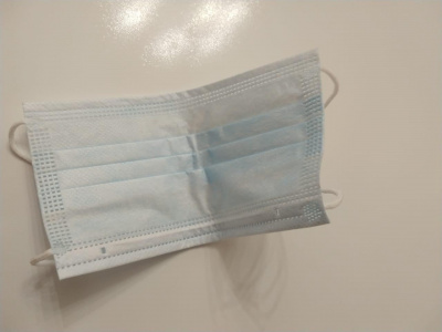 Маска медицинская трёхслойная для лица на резинке в Тарусе